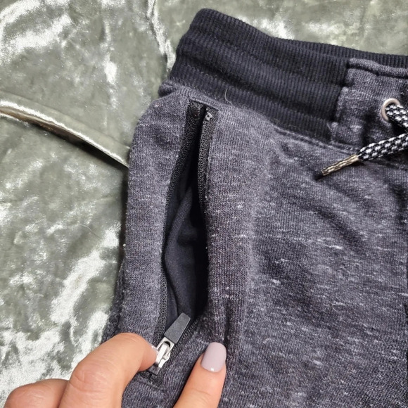 Old Navy Boy Shorts - Picture 2 of 4